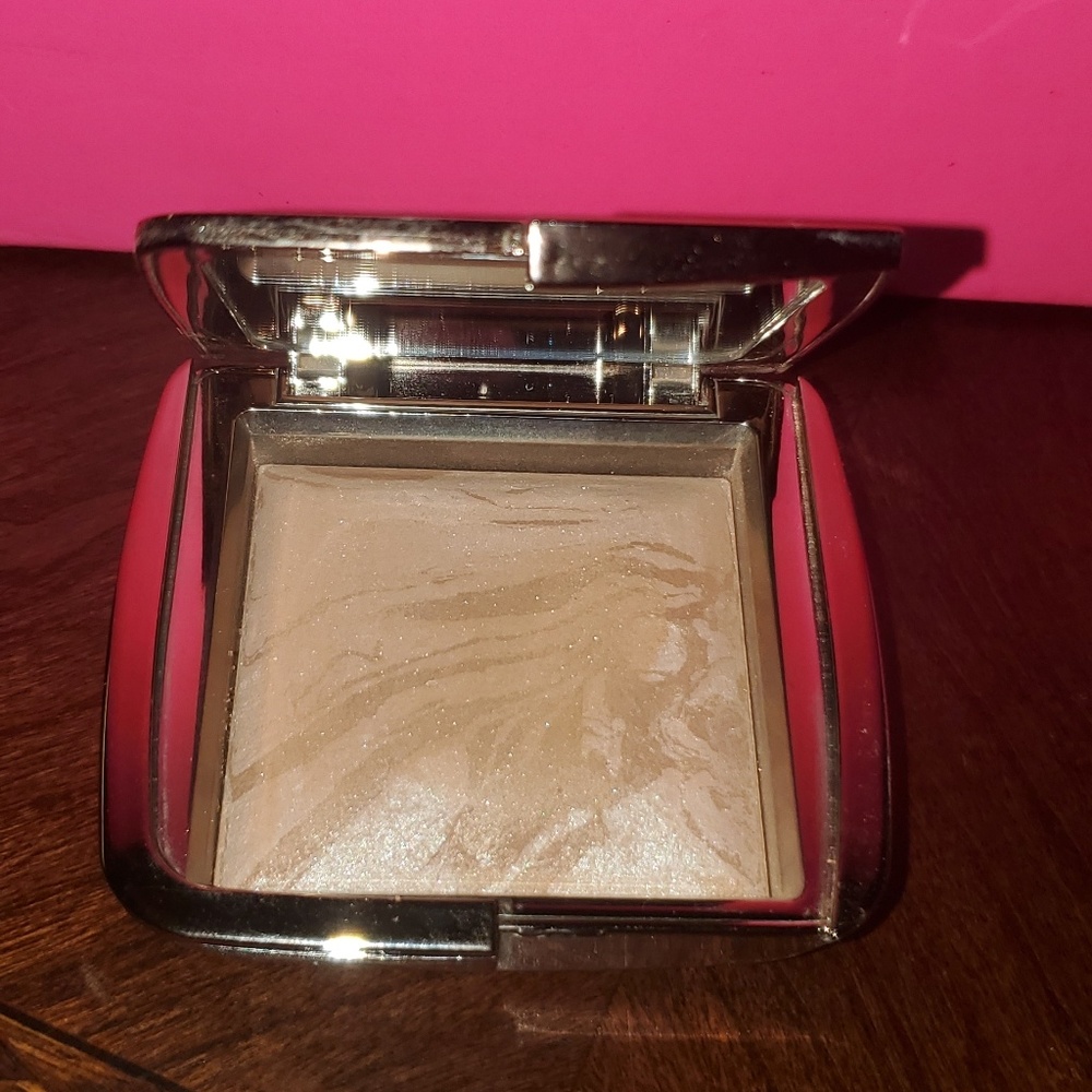 Hourglass Bronzer